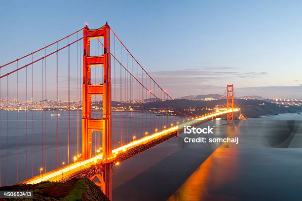 Foto de Ponte Golden Gate e mais fotos de stock de Arquitetura - Arquitetura, Azul, Aço