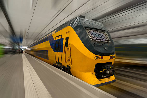 high-speed train in netherlands - trein nederland stockfoto's en -beelden