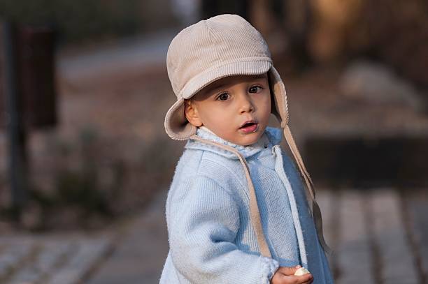 istock Child , alone , on the street 450674765