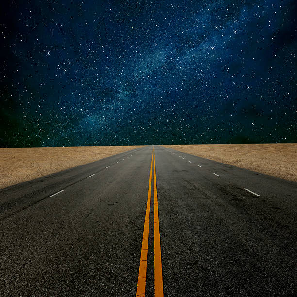 camino de niza estrellas por la noche - desert road road urban road desert fotografías e imágenes de stock