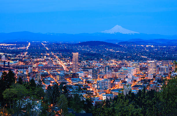 Beautiful view of Portland, Oregon at dusk stock photo