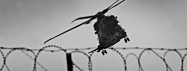 raf merlin helic�óptero, lashkar gah ciudad, helmand provincia de afganistán - helmand fotografías e imágenes de stock