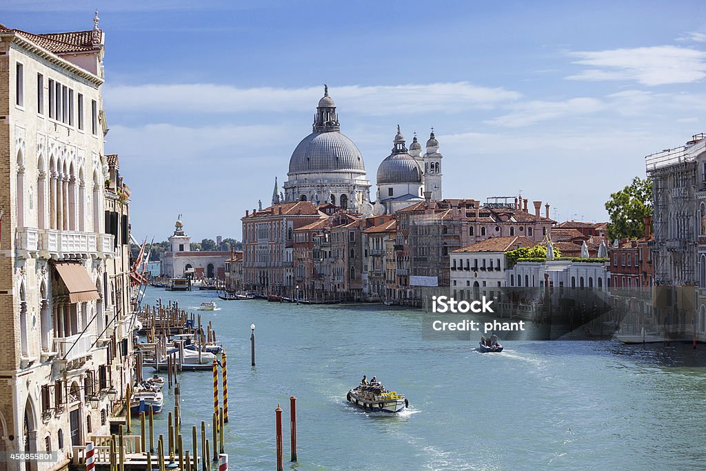 Santa Maria della Salute.  Veneza.  Itália. - Foto de stock de Arquitetura royalty-free