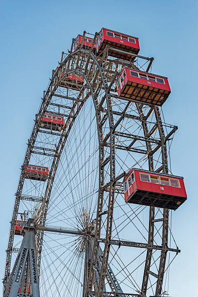 riesenrad viena - wiener wurstelprater - fotografias e filmes do acervo