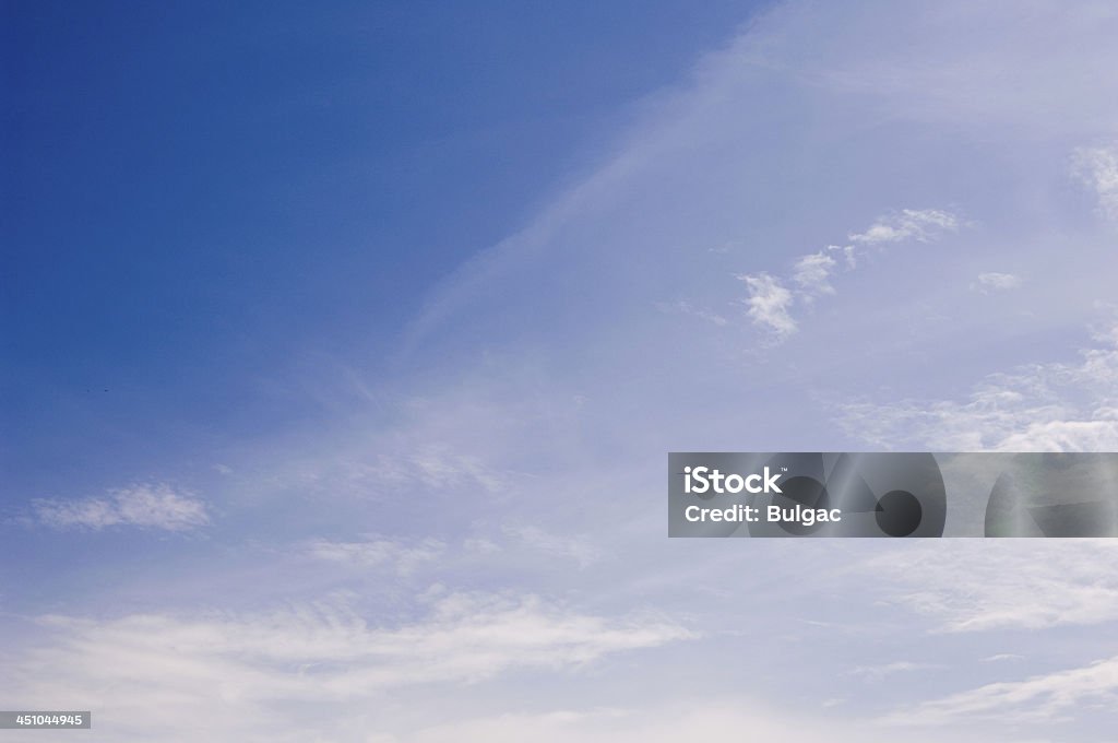 Paisible ciel d'été - Photo de Altocumulus libre de droits