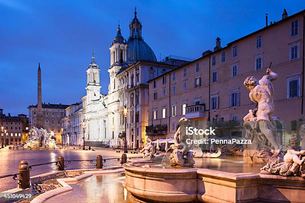 Foto de Piazza Navona Ao Anoitecer Roma e mais fotos de stock de Antigo - Antigo, Arcaico, Arquitetura