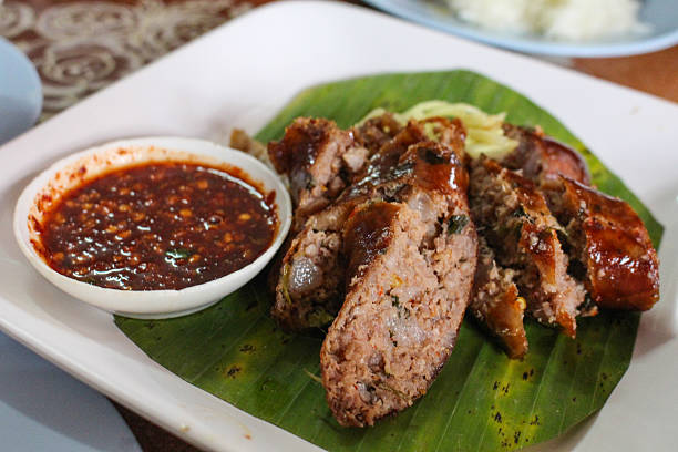 istock Thai spicy sausage with sauce 451049867