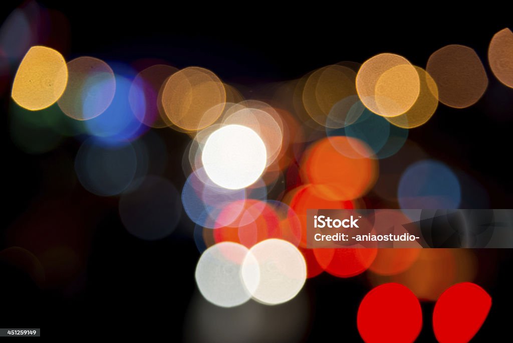Der abstrakt hellen Hintergrund mit Autos auf der Straße - Lizenzfrei Abenddämmerung Stock-Foto