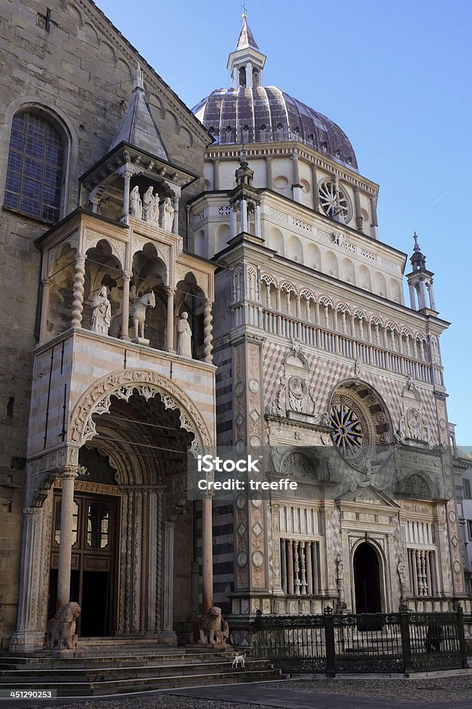 Basilica di Santa Maria Maggiore Bergamo & Colleoni Cappella in - Foto stock royalty-free di Bergamo