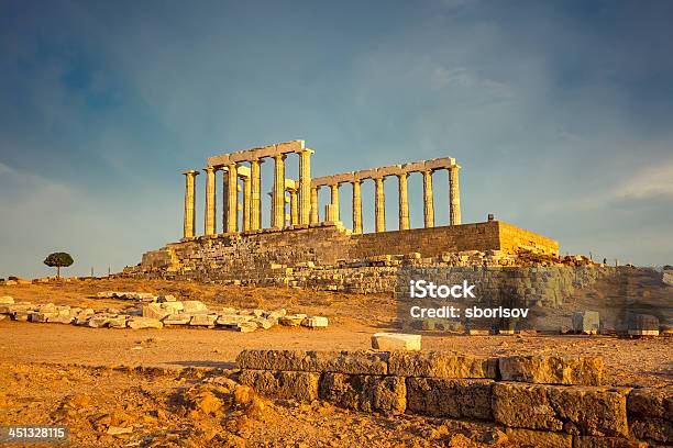 Ruinas Del Templo De Poseidón Foto de stock y más banco de imágenes de Antigualla - Antigualla, Antiguo, Antigüedades