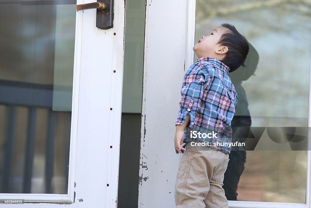 Deux ans garçon - Photo de Enfant libre de droits