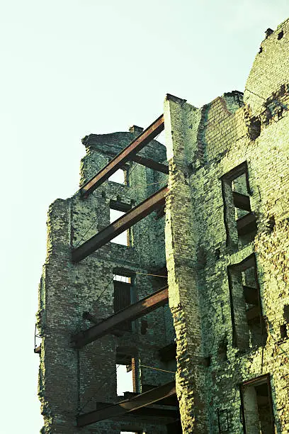 Photo of apartment building ruin