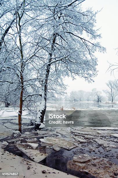 겨울맞이 풍경 At Havel 강 독일 0명에 대한 스톡 사진 및 기타 이미지 - 0명, 강, 강둑