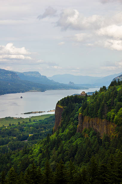 istock Vista House Columbia River Gorge 451578017