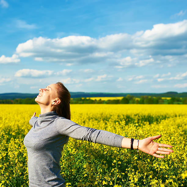 istock Carefree girl 451582695