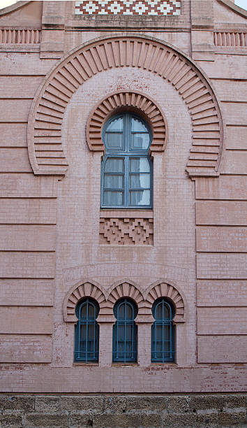 окно и андалусской triple lancet состав - malaga seville cadiz andalusia стоковые фото и изображения
