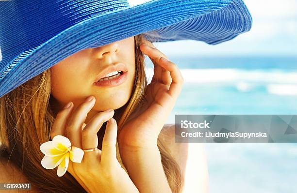 Portrait Of A Beautiful Woman In The Hat Stock Photo - Download Image Now - Human Lips, Women, Sea