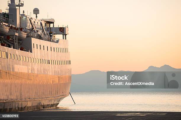 Grego Ferry - Fotografias de stock e mais imagens de Amanhecer - Amanhecer, Anoitecer, Ao Ar Livre