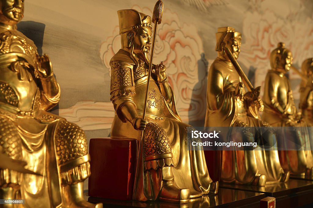 W Boga statues w Taoista temple - Zbiór zdjęć royalty-free (Bożek)