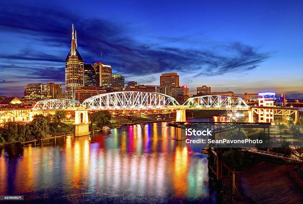 El centro de la ciudad de Nashville - Foto de stock de Nashville libre de derechos