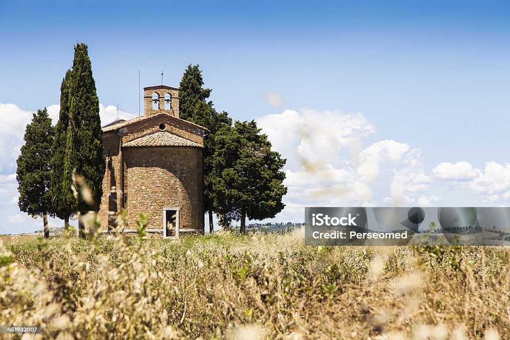 Tuscan country Cappella di Vitaleta (Vitaleta Church), Val d'Orcia, Italy.  The most classical image of Tuscan country. Agriculture Stock Photo