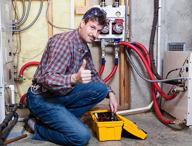 istock A handyman giving the thumbs up 451935497