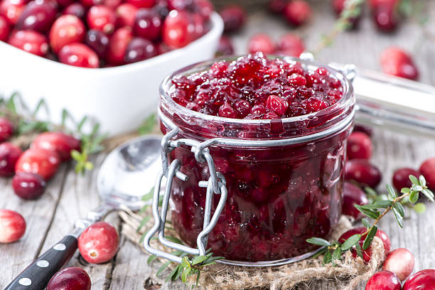 parte da compota de oxicoco - jellied cranberries fotos imagens e fotografias de stock