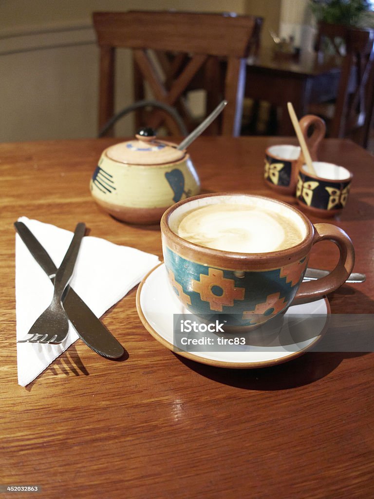 Kawa z pianką był w Peru naczynia etniczne - Zbiór zdjęć royalty-free (Bez ludzi)