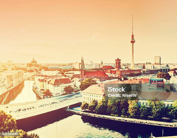 Berlin Deutschland Blick Auf Die Wichtigsten Wahrzeichen Der Stadt Stockfoto und mehr Bilder von Alexanderplatz