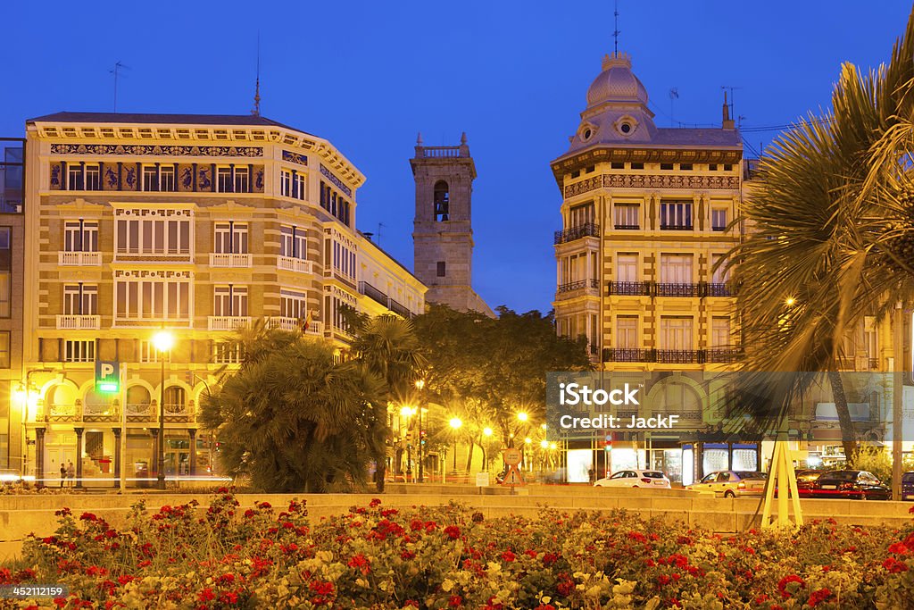 Blick auf die Plaza de la Reina in der Nacht.  Valencia - Lizenzfrei Abenddämmerung Stock-Foto