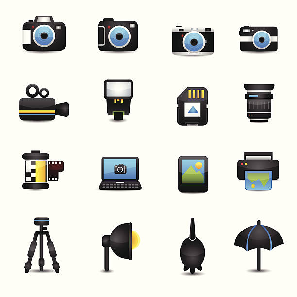 illustrazioni stock, clip art, cartoni animati e icone di tendenza di icone di fotocamera e accessori - fotocamera compatta