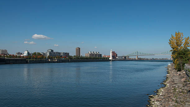 istock Montreal, City, Canada, Cityscape, Bridge 452120571