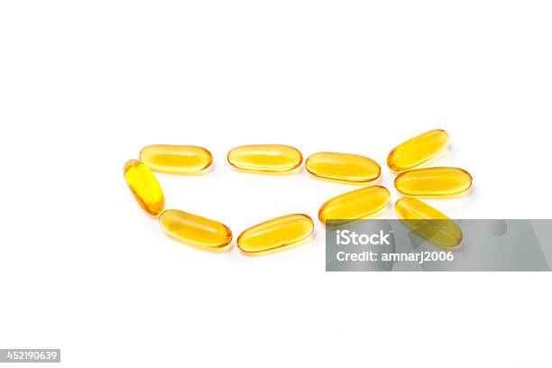 Foto de Peixede Omega3 e mais fotos de stock de Amarelo - Amarelo, De Dieta, Figura para recortar