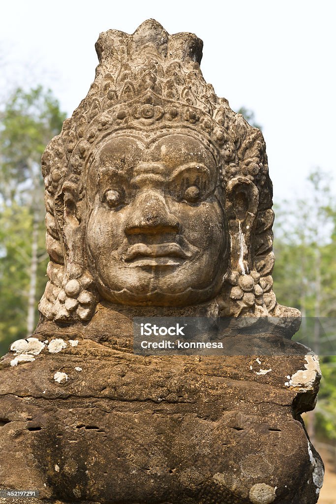 Angkor Thom, Kambodża: statues na wejście - Zbiór zdjęć royalty-free (Angkor)