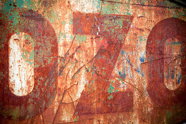 istock Old Sign w Grafiti 452255177