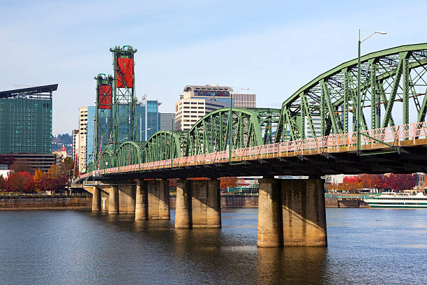 istock Hawthorne Bridge Portland. 452255401