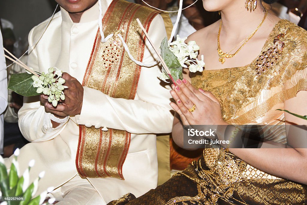 Tradicional de estilo tailandés isan budista boda en Ubon Ratchathani, Tailandia - Foto de stock de Boda libre de derechos