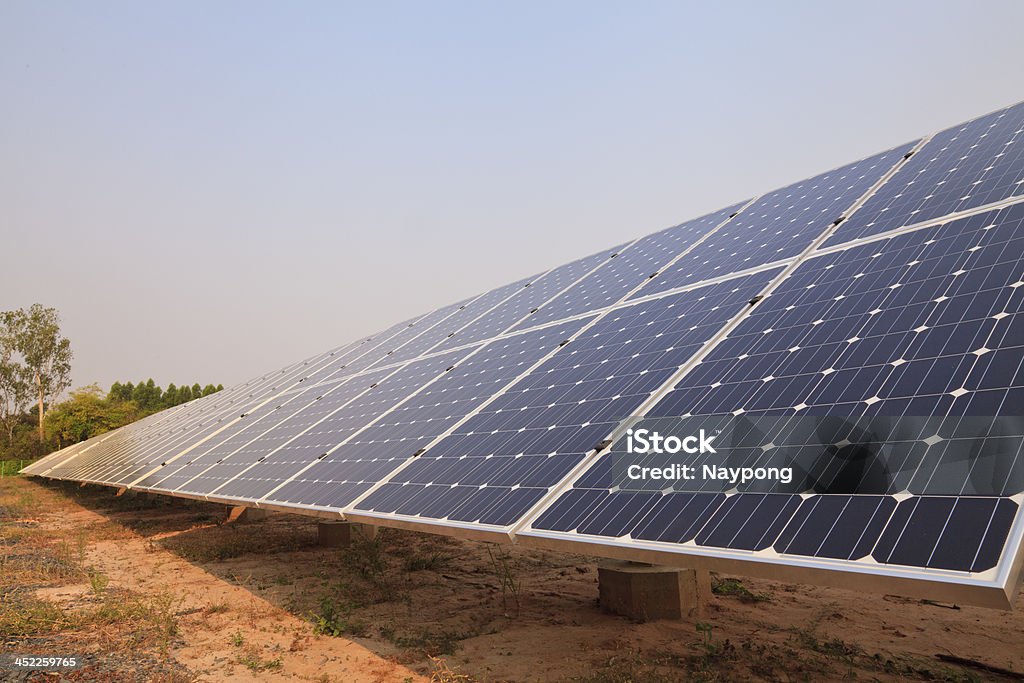 태양열 에너지 공장을 - 로열티 프리 0명 스톡 사진