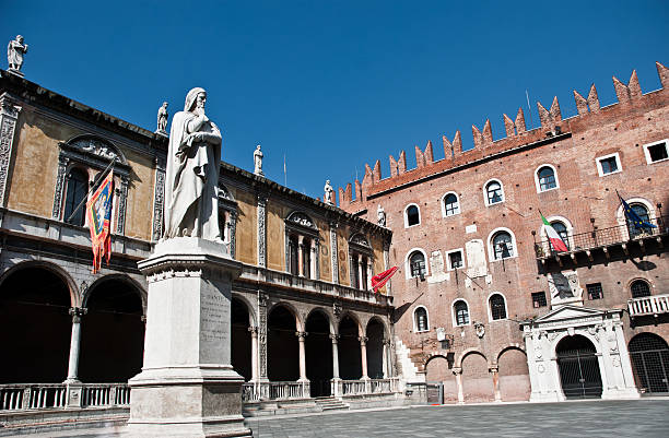 istock Piazza Dante In Verona 452266069