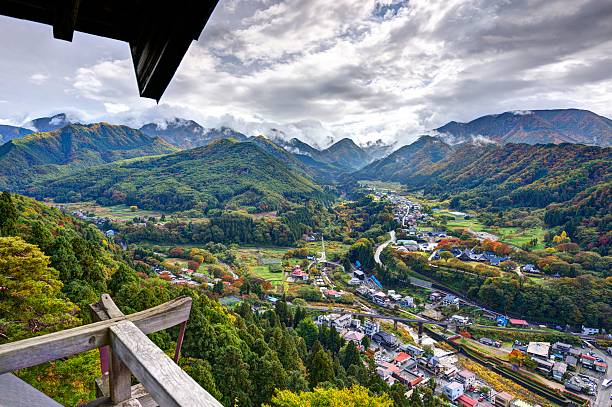góra temple widok - yamagata prefektura zdjęcia i obrazy z banku zdjęć