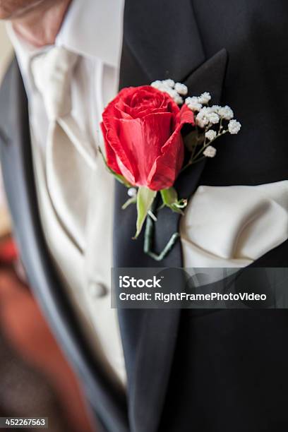 Foto de Flor Na Lapela e mais fotos de stock de Branco - Branco, Casado, Casamento
