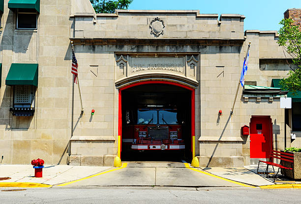 firehouse в бриджпорт, чикаго - bridgeport chicago стоковые фото и изображения