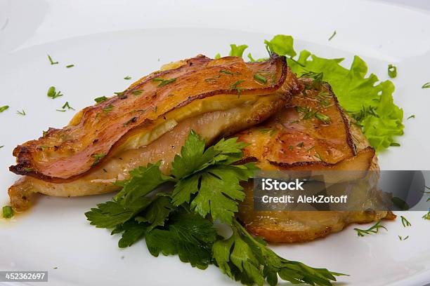 Foto de Pratos De Carne e mais fotos de stock de Alface - Alface, Assado, Assinatura