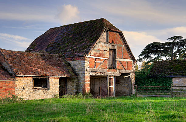 granaio di warwickshire - barn conversion foto e immagini stock