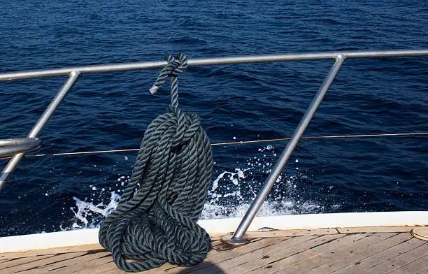 Rope in the boat.
