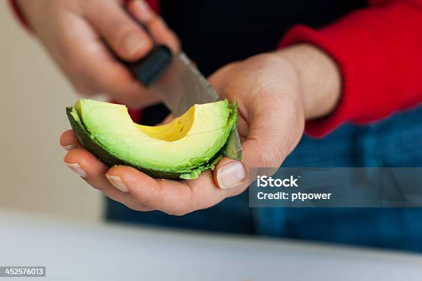 Foto de Salada Verde E Abacate e mais fotos de stock de Abacate - Abacate, Almoço, Casa de comes e bebes