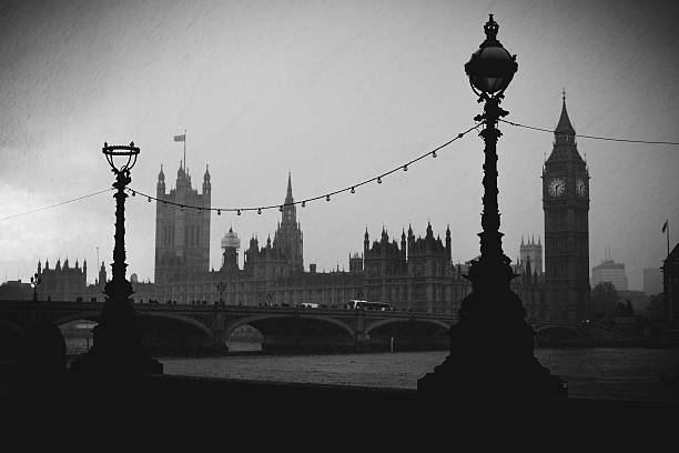 londres en abril - winston churchill fotografías e imágenes de stock