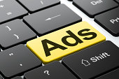 werbung-auf-computer-tastatur-hintergrund.jpg?b=1&s=170x170&k=20&c=3x8ZuZuHotaglDkvVtCw5ro6zPAlnhRrDaqWtTJigCU=