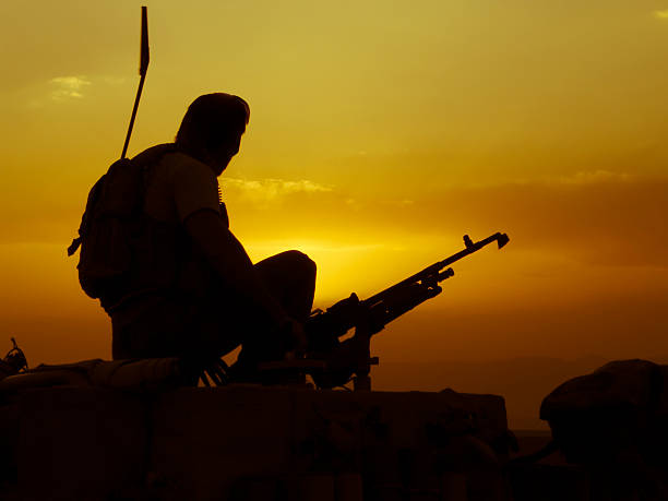 tramonto soldato forze armate speciali - kandahar foto e immagini stock