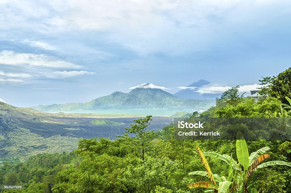 Bali-See Batur mit Agung Mountain - Lizenzfrei Agung Stock-Foto